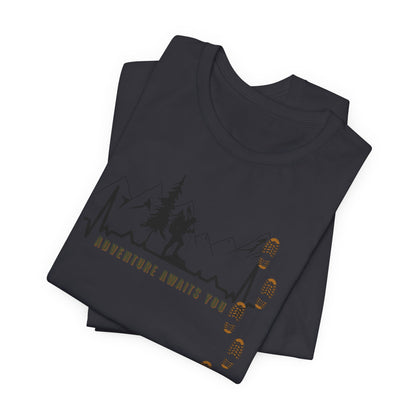 HIKING HEARTBEAT Unisex Jersey Short Sleeve Tee
